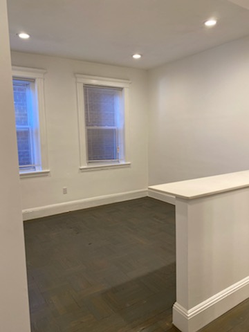 Photo 4 of 36 Queensberry St. Unit 3