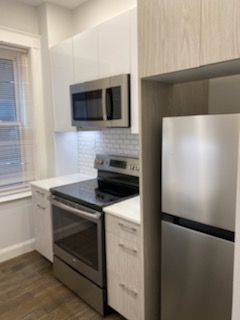 Photo 10 of 55 Queensberry St. Unit 3