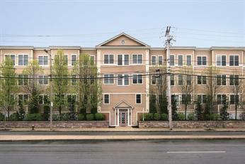 5170 Washington St, West Roxbury