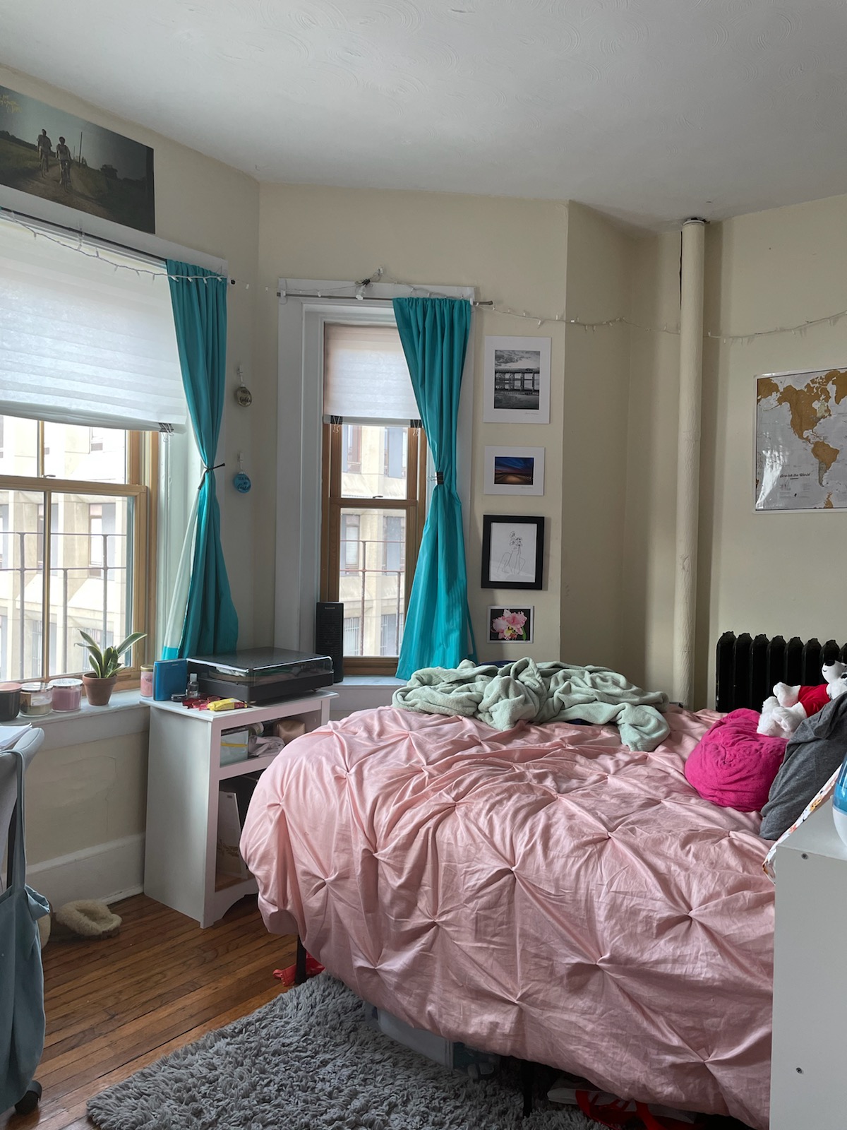 2 bed, 1 bath apartment for rent at 212 Hemenway St Unit 3, Fenway — photo 2 of 6