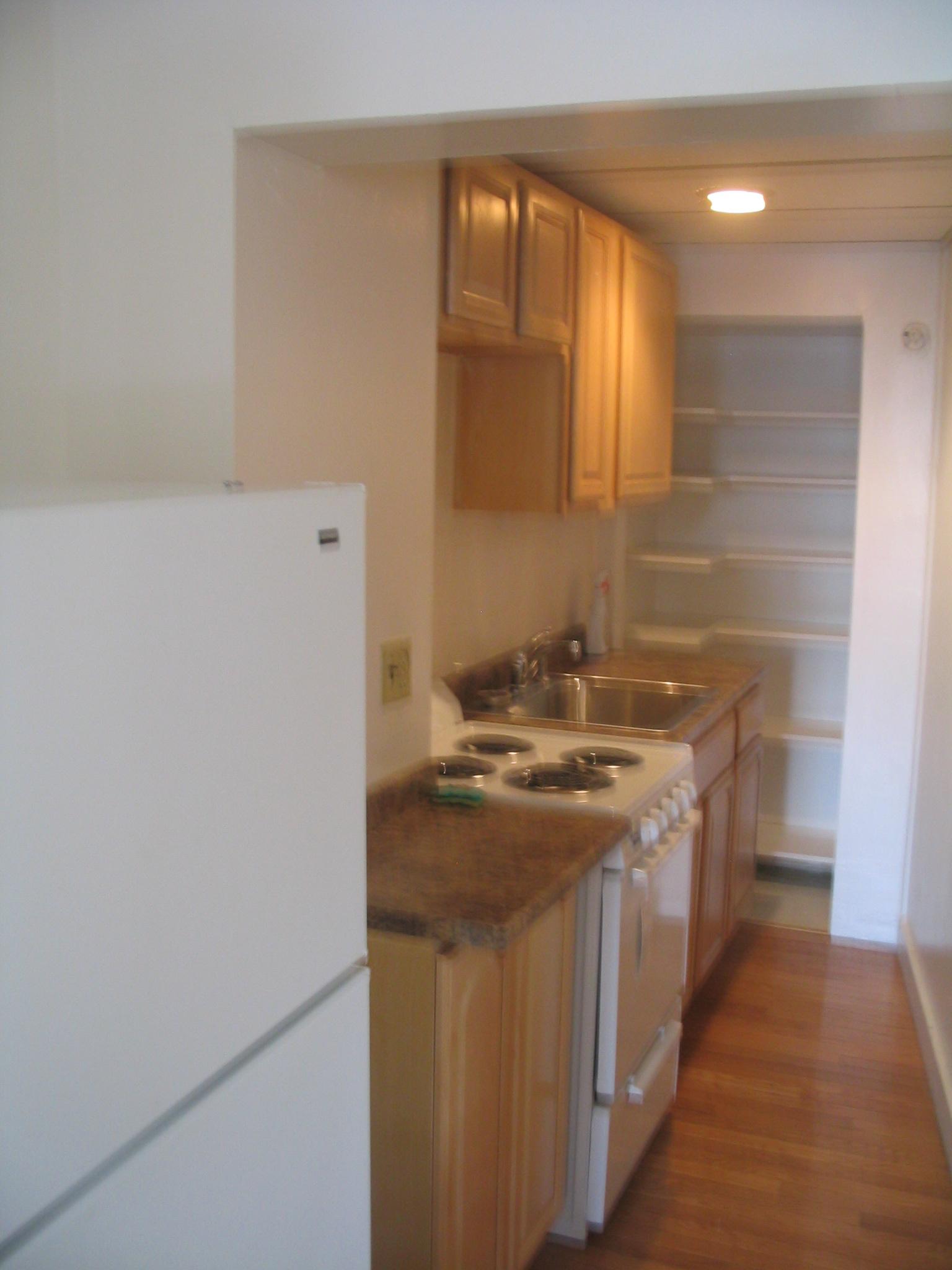2 bed, 1 bath apartment for rent at 1 Miner St Unit 1, Fenway — photo 6 of 14