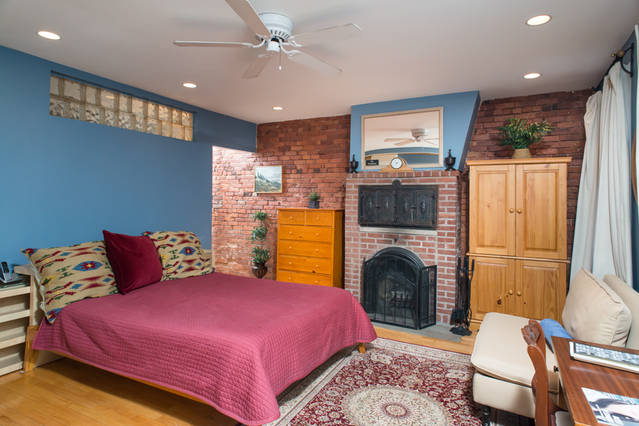 Studio bed, 1 bath apartment for rent at 149 West Concord St Unit B, South End — photo 2 of 13