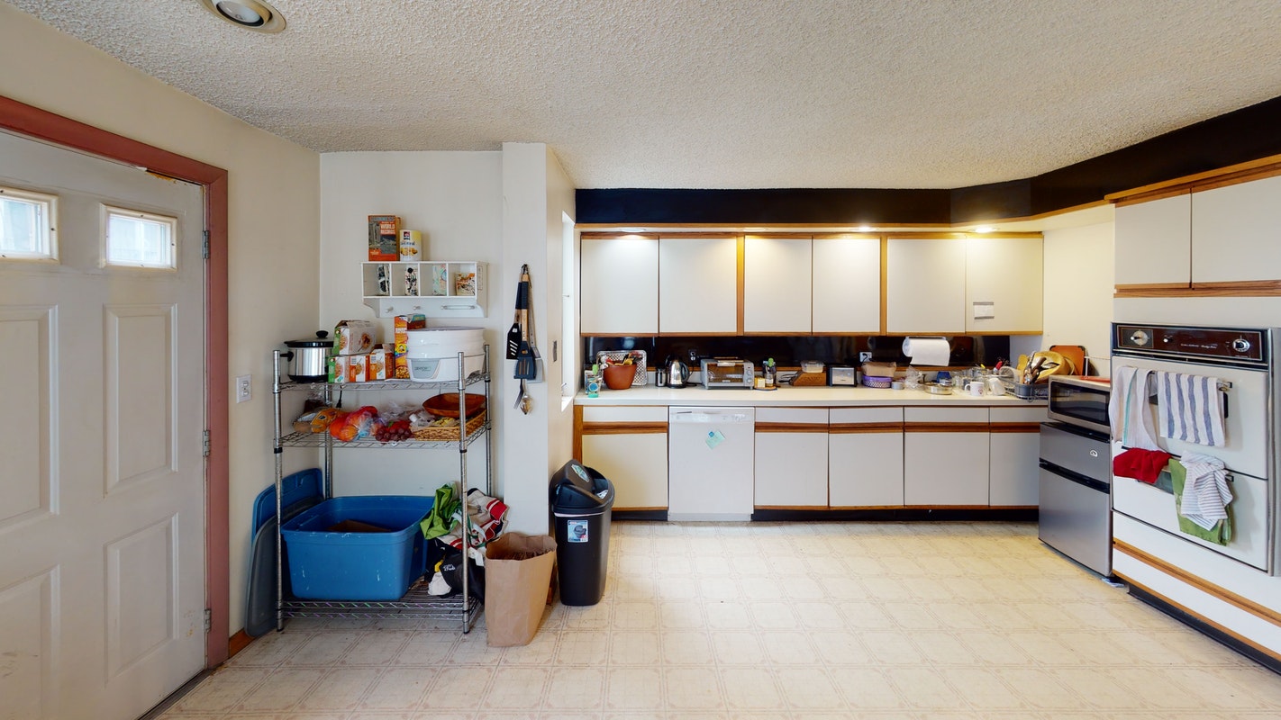 27 Princeton St, Medford