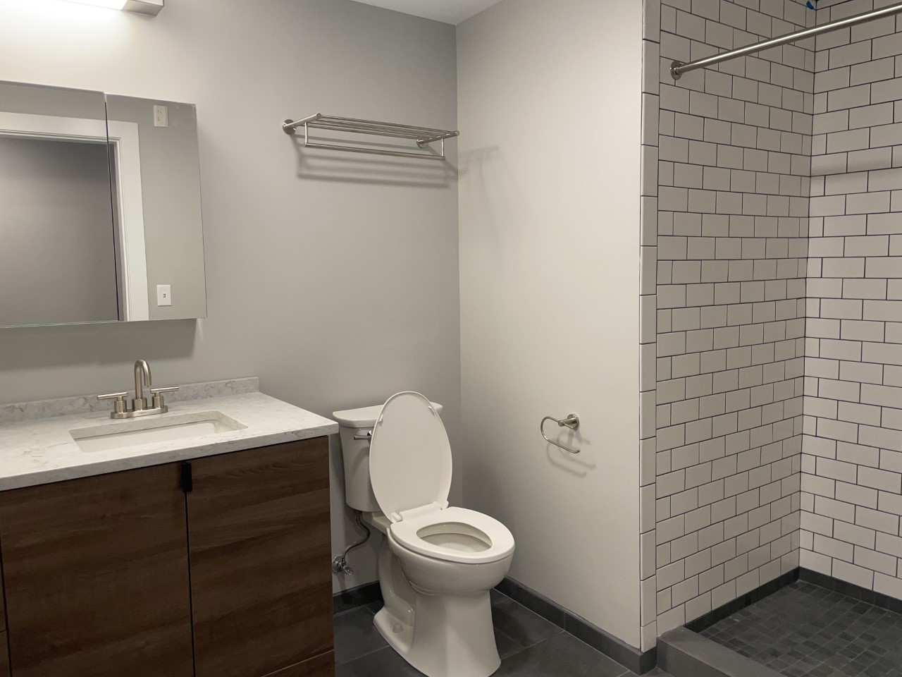 3 bed, 1 bath apartment for rent at 100 Hemenway St Unit 406, Fenway — photo 4 of 8