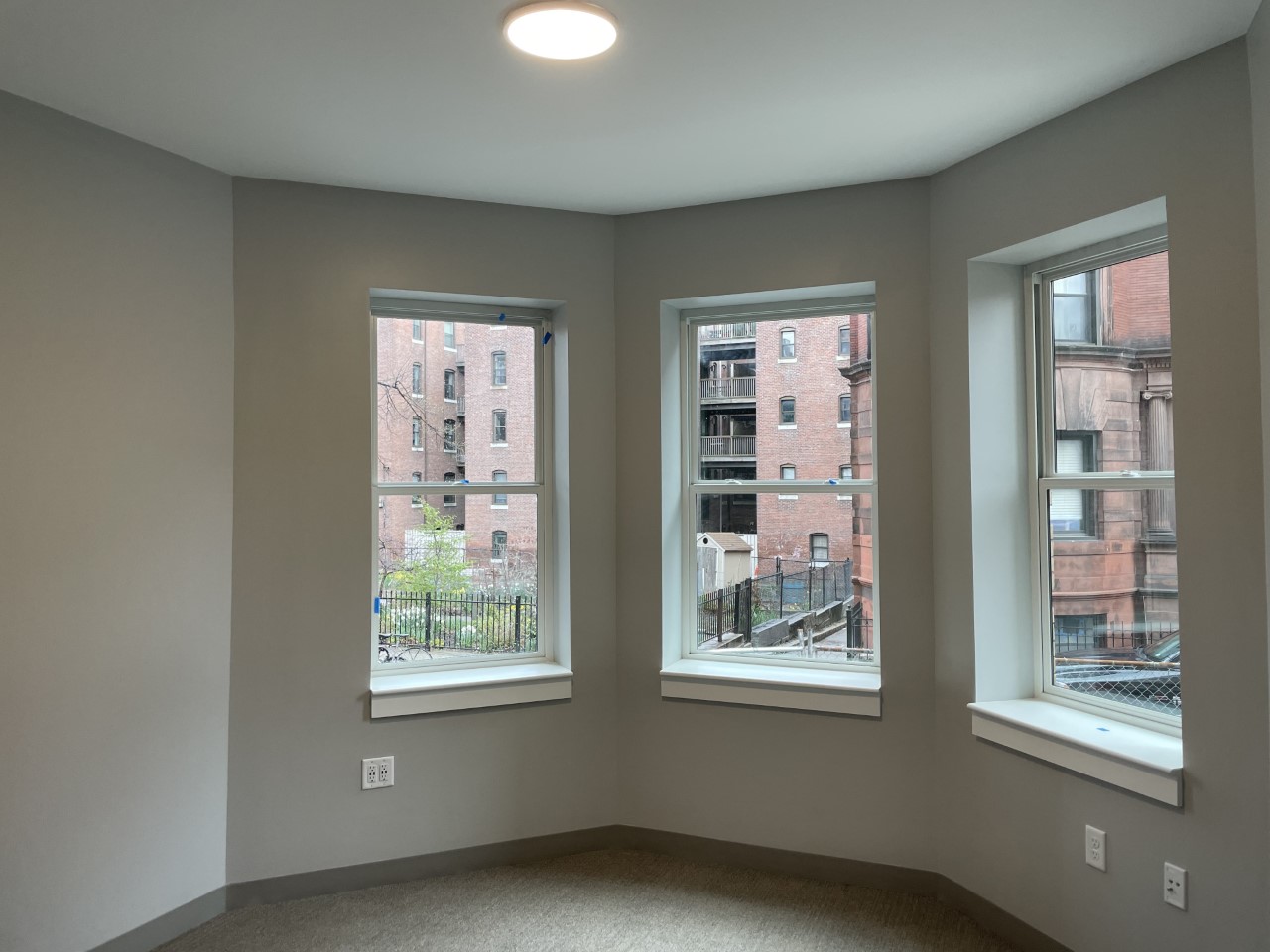 3 bed, 1 bath apartment for rent at 100 Hemenway St Unit 406, Fenway — photo 2 of 8