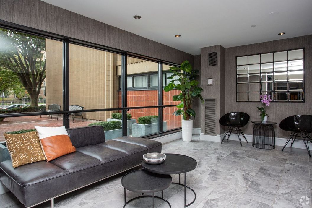 1 bed, 1 bath apartment for rent at 1925 Commonwealth Ave Unit 1417, Brighton — photo 6 of 14