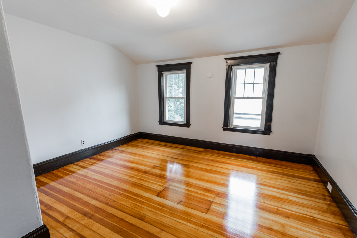 4 bed, 1.5 bath apartment for rent at 44 Harrington St Unit 1, Newtonville — photo 18 of 23