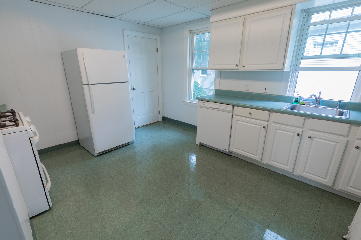 4 bed, 1.5 bath apartment for rent at 44 Harrington St Unit 1, Newtonville — photo 6 of 23