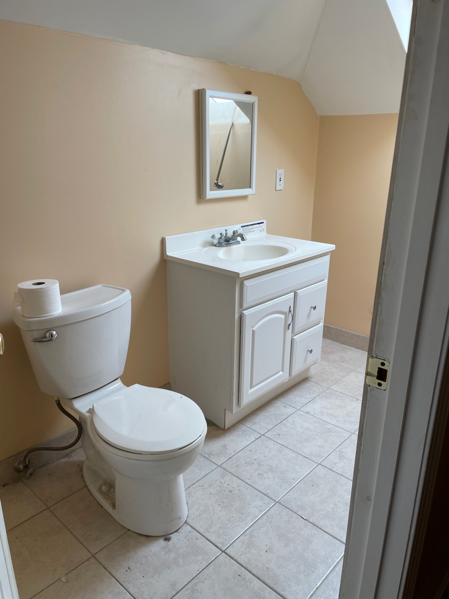 3 bed, 1.5 bath apartment for rent at 257 Common St Unit 2, Watertown — photo 12 of 25