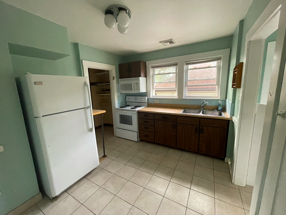 3 bed, 1.5 bath apartment for rent at 257 Common St Unit 2, Watertown