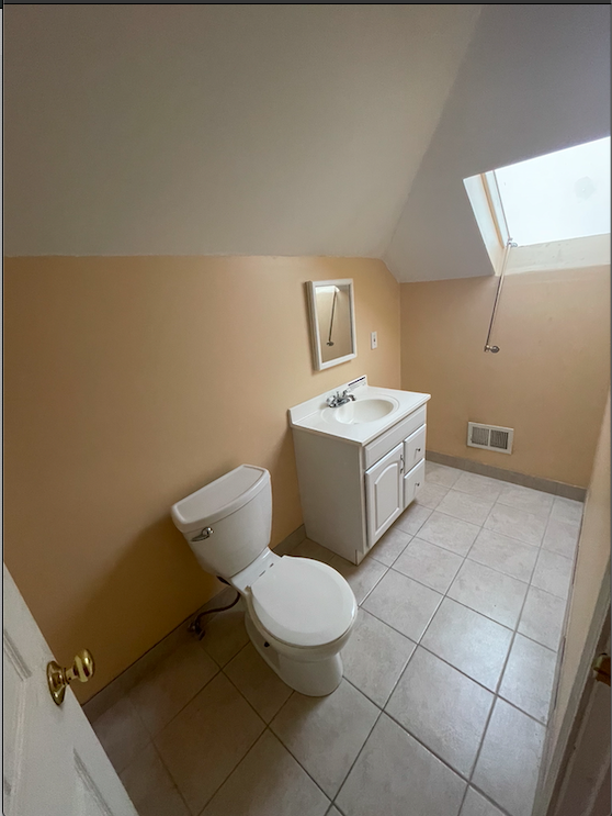 3 bed, 1.5 bath apartment for rent at 257 Common St Unit 2, Watertown — photo 13 of 25