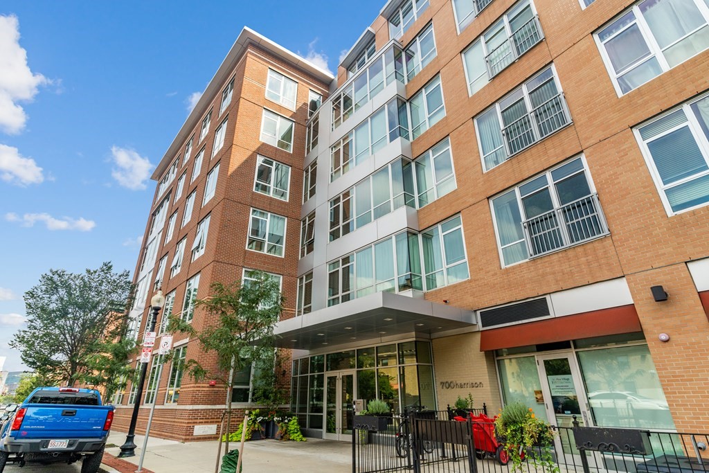 2 bed, 2 bath apartment for rent at 700 Harrison Ave Unit 504, South End — photo 25 of 42
