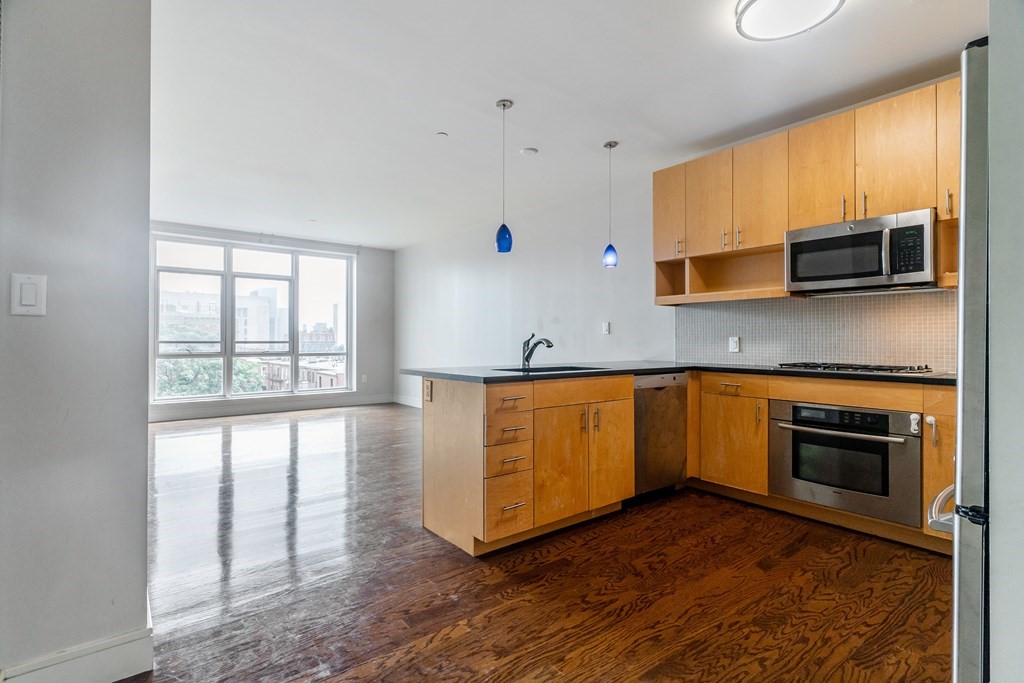 2 bed, 2 bath apartment for rent at 700 Harrison Ave Unit 501, South End — photo 2 of 24