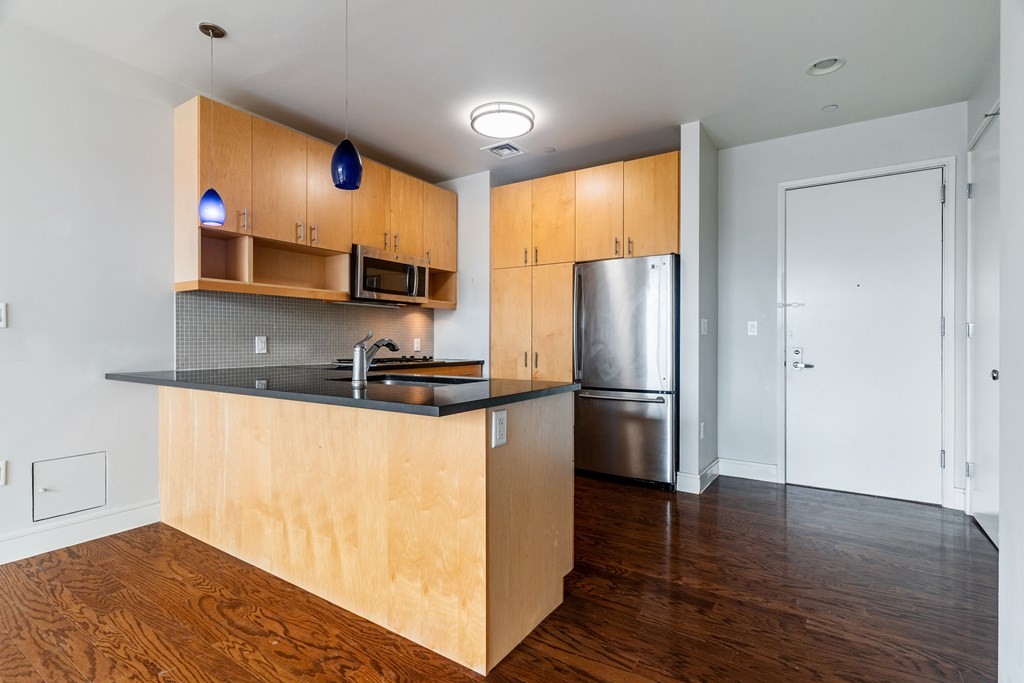2 bed, 2 bath apartment for rent at 700 Harrison Ave Unit 501, South End — photo 3 of 24