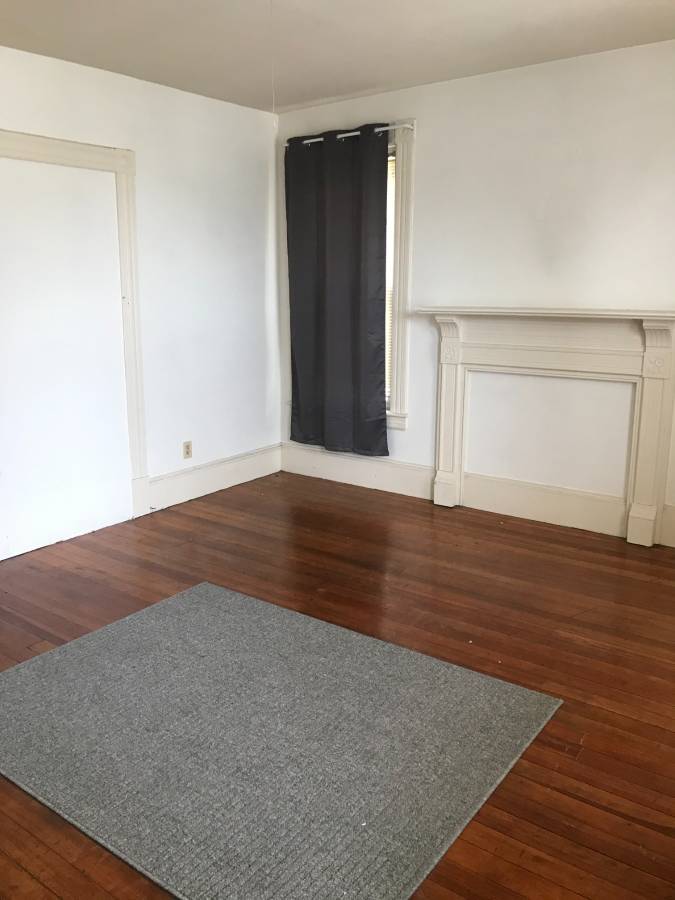 Photo 2 of Lincoln Ave. Unit 2