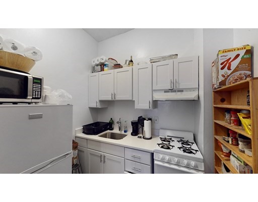 1 bed, 1 bath apartment for rent at 172 Marlborough St Unit 3F, Back Bay — photo 3 of 5