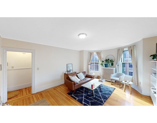 2 bed, 1 bath apartment for rent at 2 Brimmer St Unit 4, Beacon Hill — photo 4 of 11