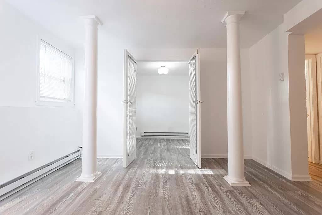 35 Fort Ave, Roxbury