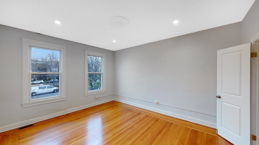 1 bed, 1 bath apartment for rent at 1763 Commonwealth Ave Unit 1, Brighton — photo 10 of 13