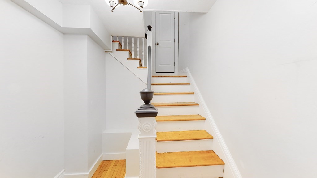 1 bed, 1 bath apartment for rent at 1763 Commonwealth Ave Unit 1, Brighton — photo 3 of 13