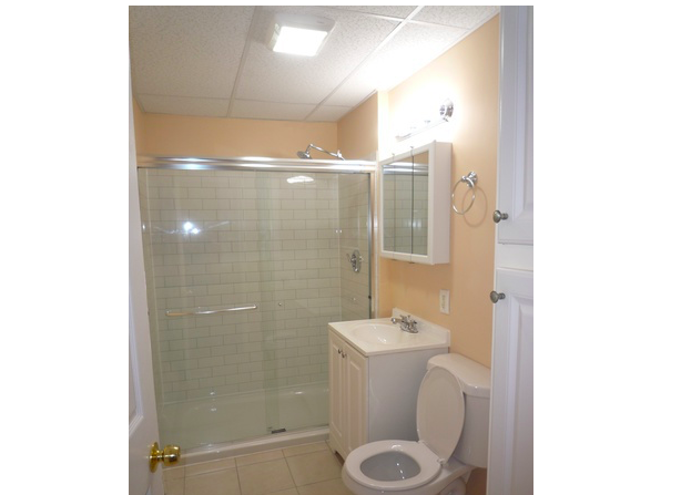 3 bed, 1 bath apartment for rent at 172 Pearl St, Cambridgeport — photo 6 of 10