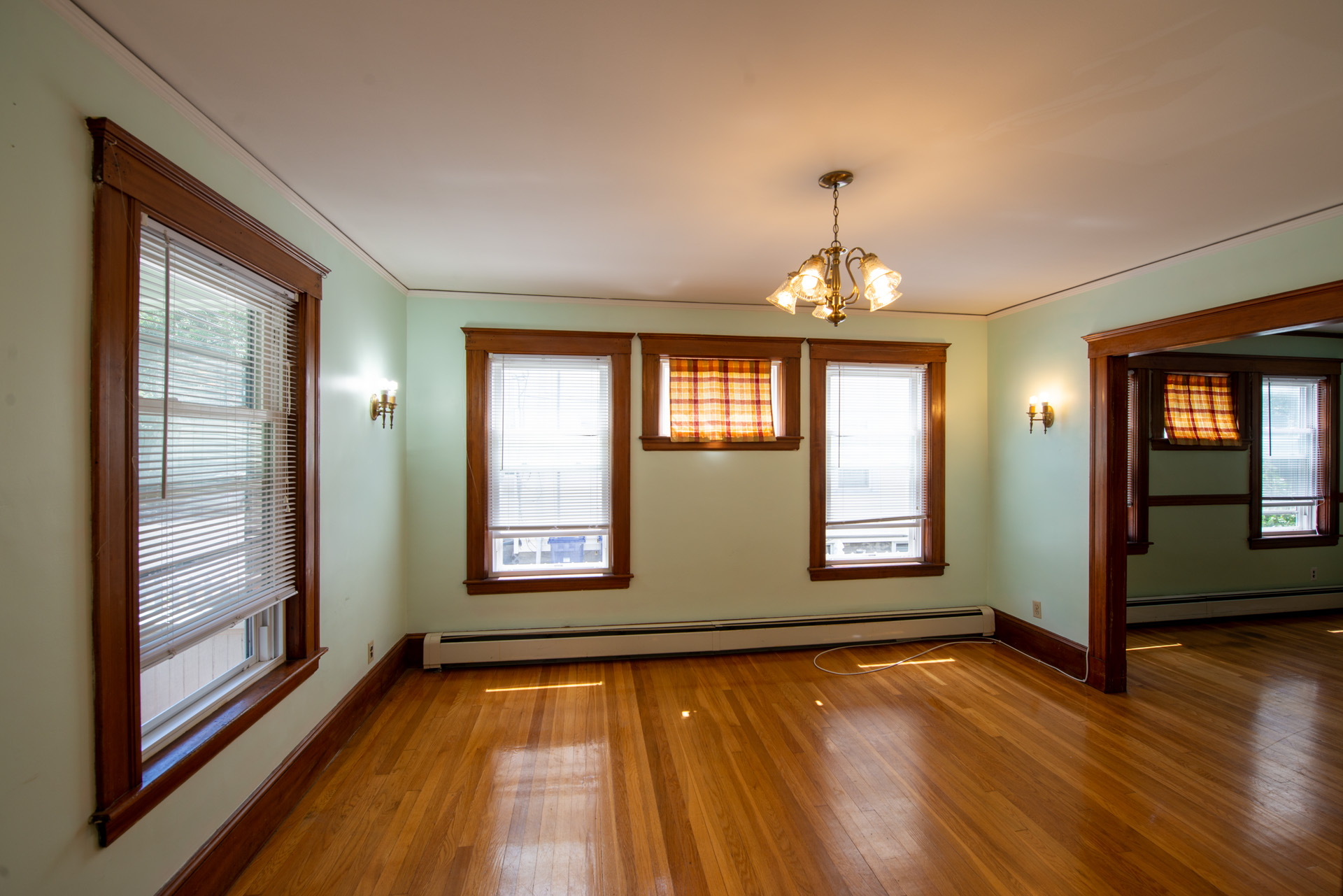 2 bed, 1 bath apartment for rent at 14 Lyne Rd Unit 1ST FLR, Brighton — photo 4 of 11
