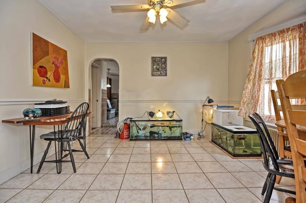 2 bed, 2 bath apartment for rent at 15 Princeton St Unit 2, Medford — photo 2 of 9