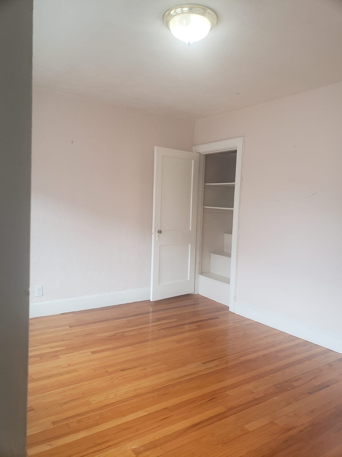 4 bed, 2 bath apartment for rent at 43 Hatherly Rd, Brighton — photo 25 of 50