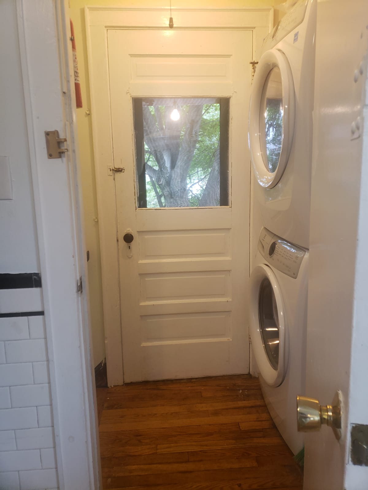 4 bed, 2 bath apartment for rent at 43 Hatherly Rd, Brighton — photo 3 of 50