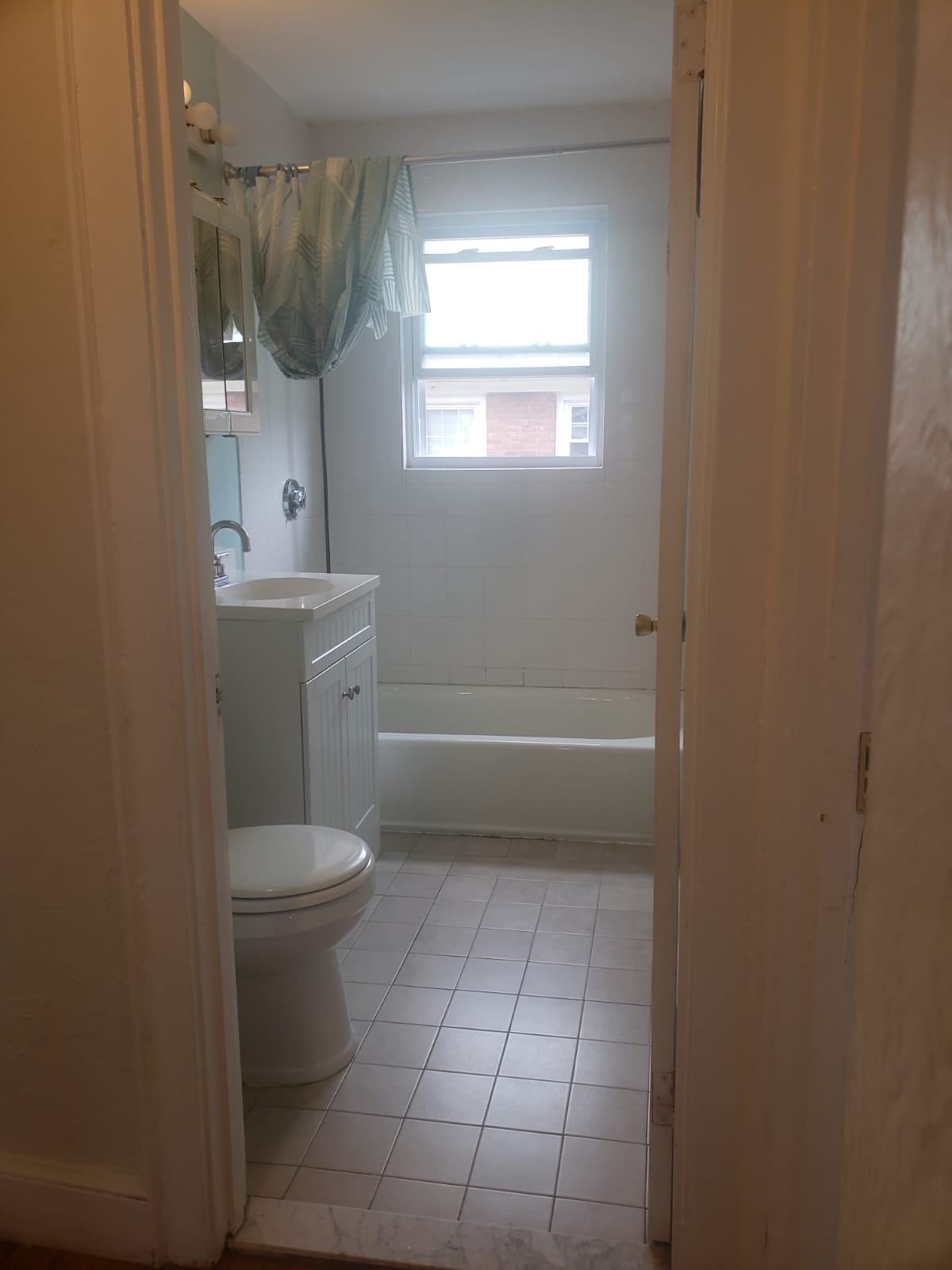 4 bed, 2 bath apartment for rent at 43 Hatherly Rd, Brighton — photo 6 of 50