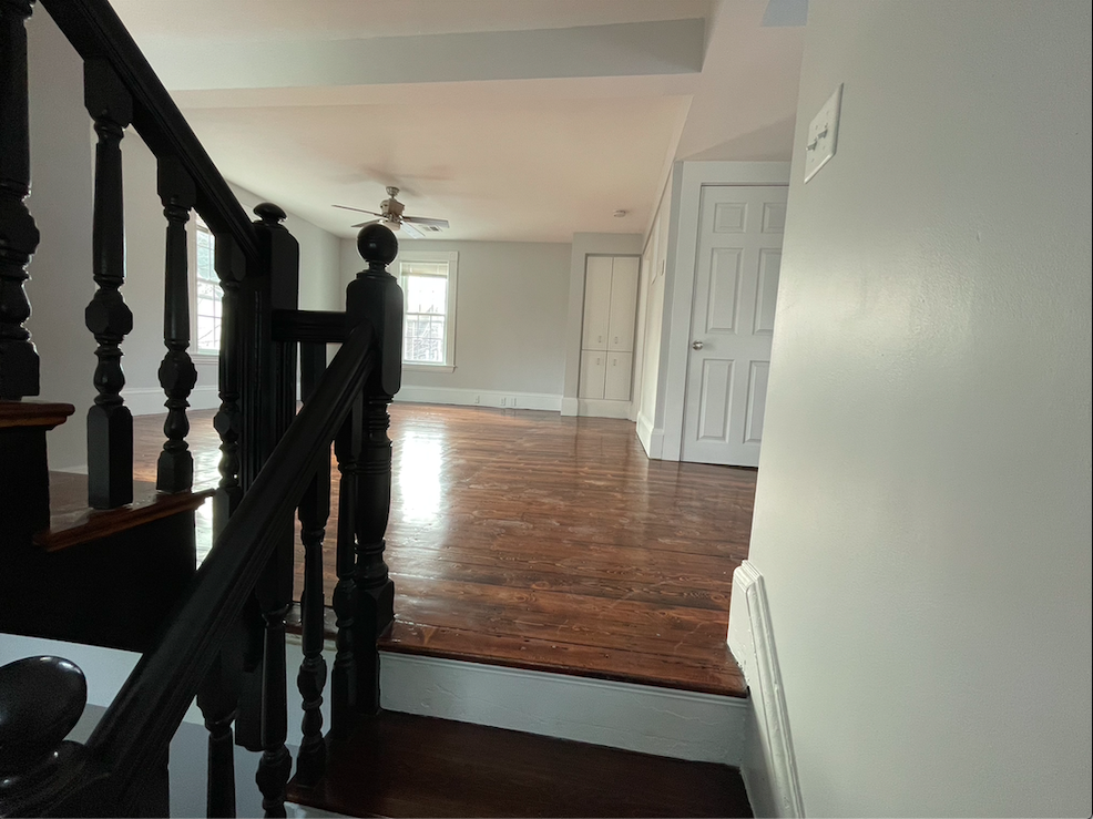 8 Fletcher Ter, Watertown