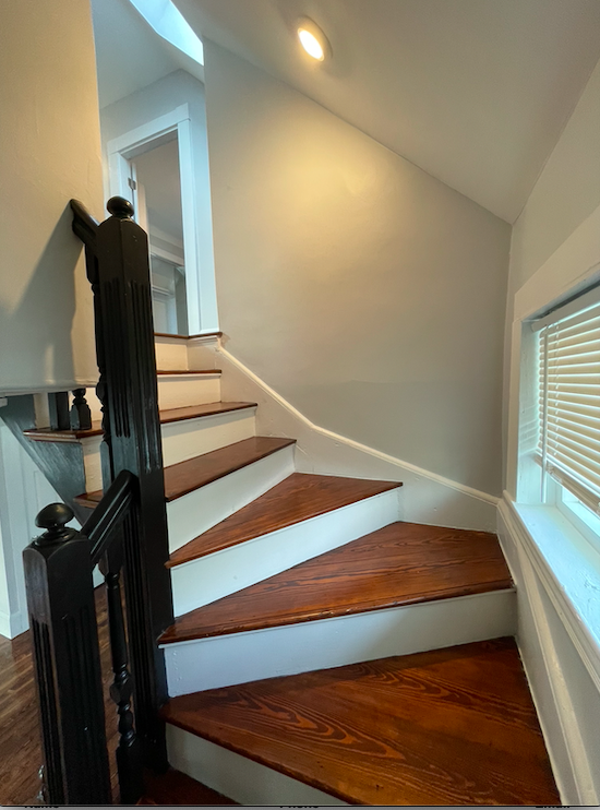 8 Fletcher Ter, Watertown