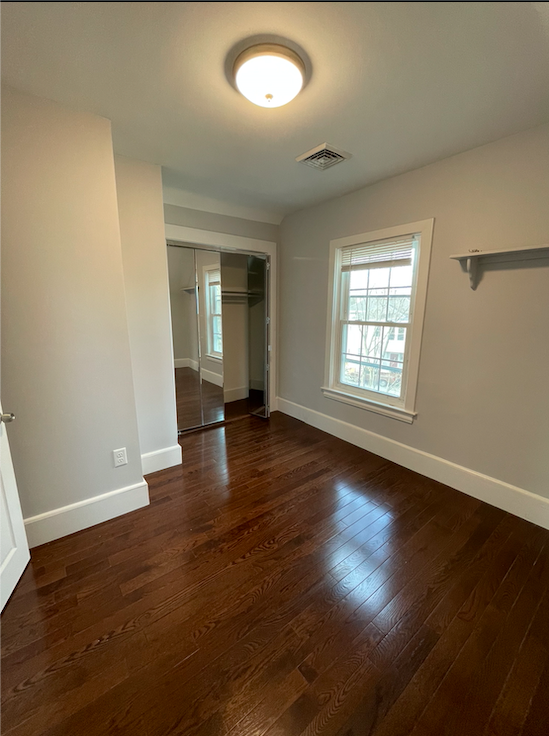 8 Fletcher Ter, Watertown