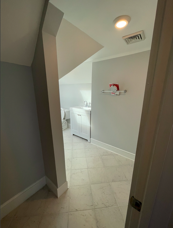 8 Fletcher Ter, Watertown