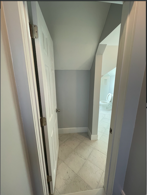 8 Fletcher Ter, Watertown