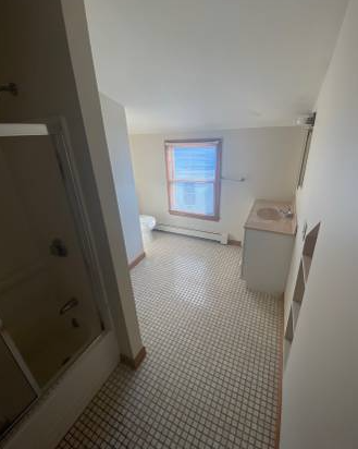 4 bed, 3 bath apartment for rent at 539 Commonwealth Ave, Newton — photo 8 of 10