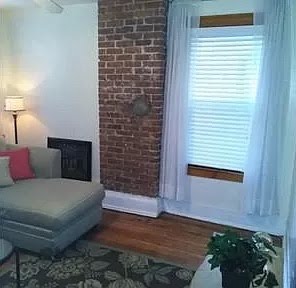 22 Pompeii St, Roxbury