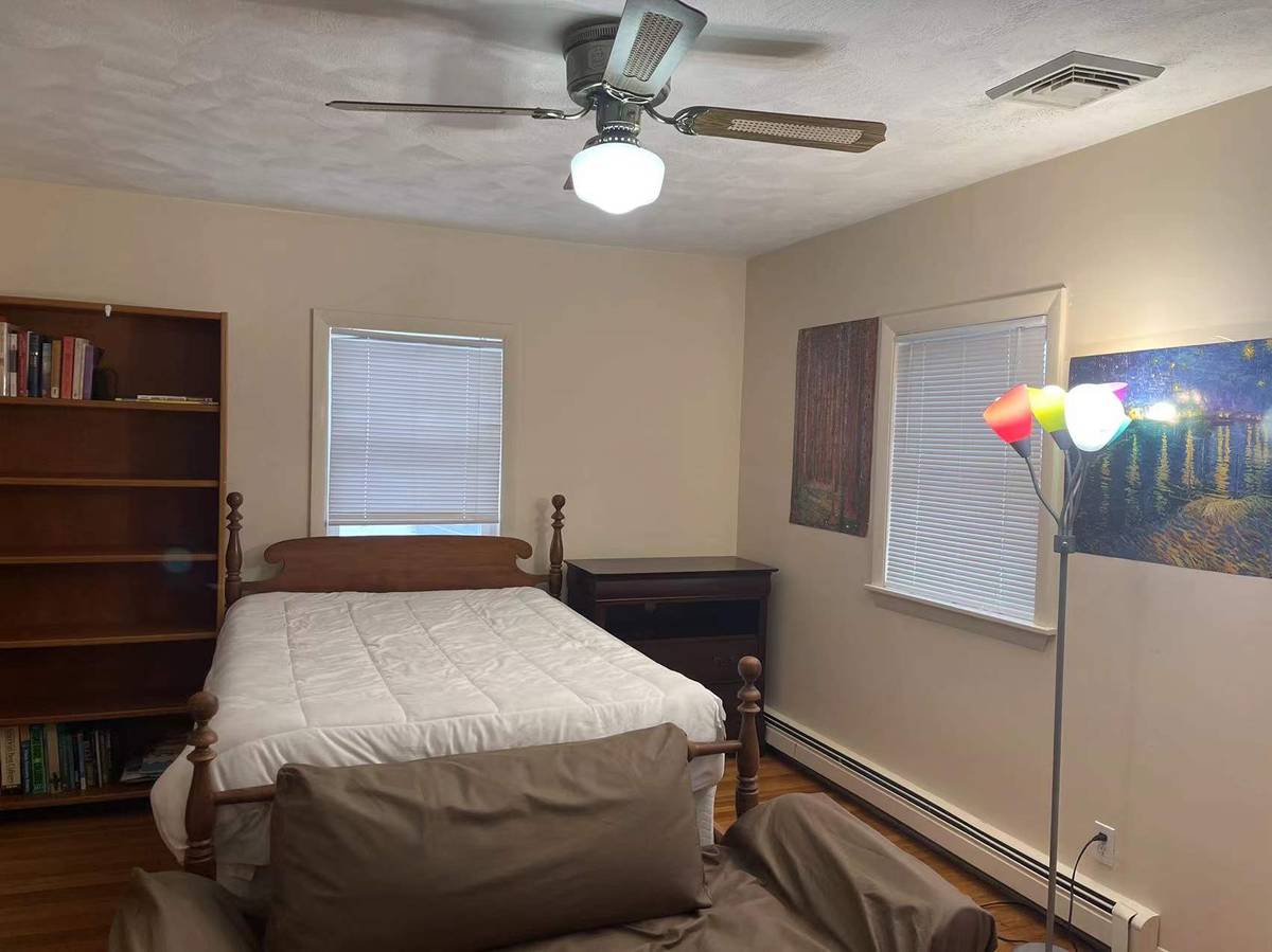 372 Do Not Advertise Boylston St, Chestnut Hill