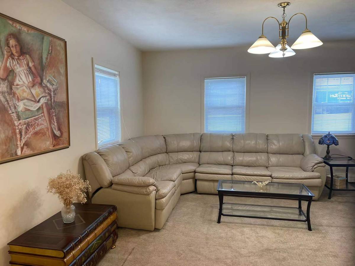 372 Do Not Advertise Boylston St, Chestnut Hill