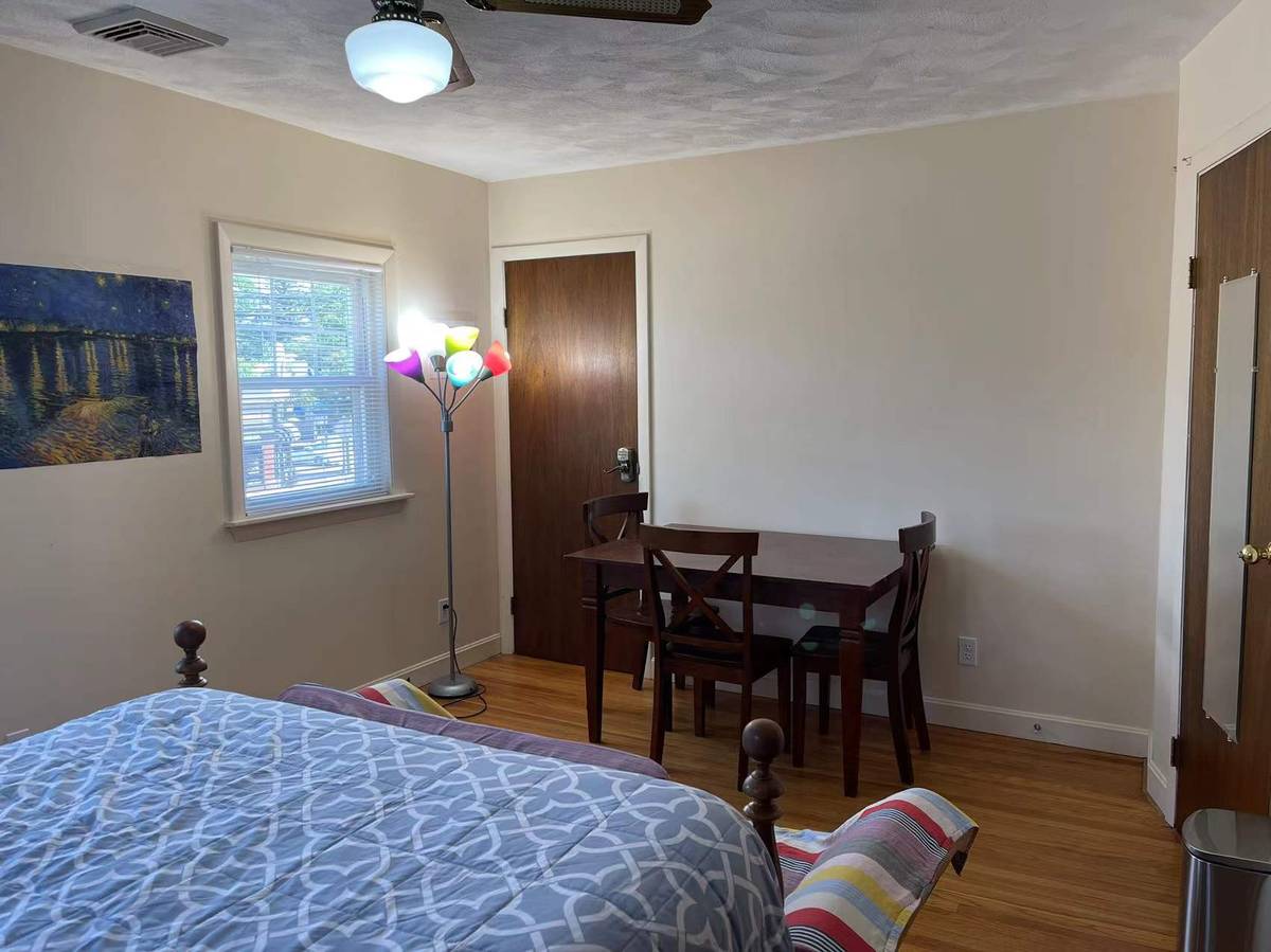 372 Do Not Advertise Boylston St, Chestnut Hill