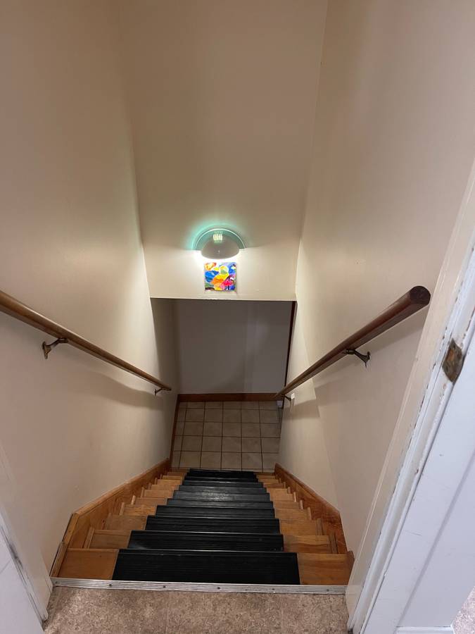 372 Do Not Advertise Boylston St, Chestnut Hill