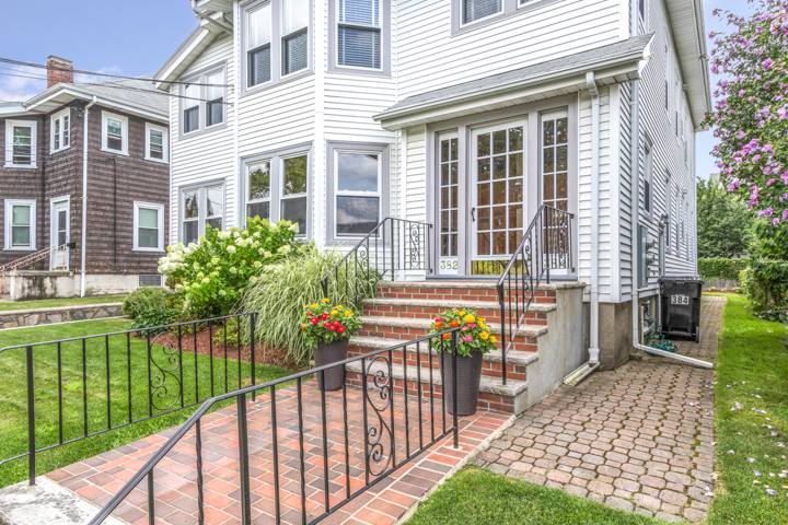 2 bed, 1 bath apartment for rent at 384 School St, Watertown — photo 21 of 23