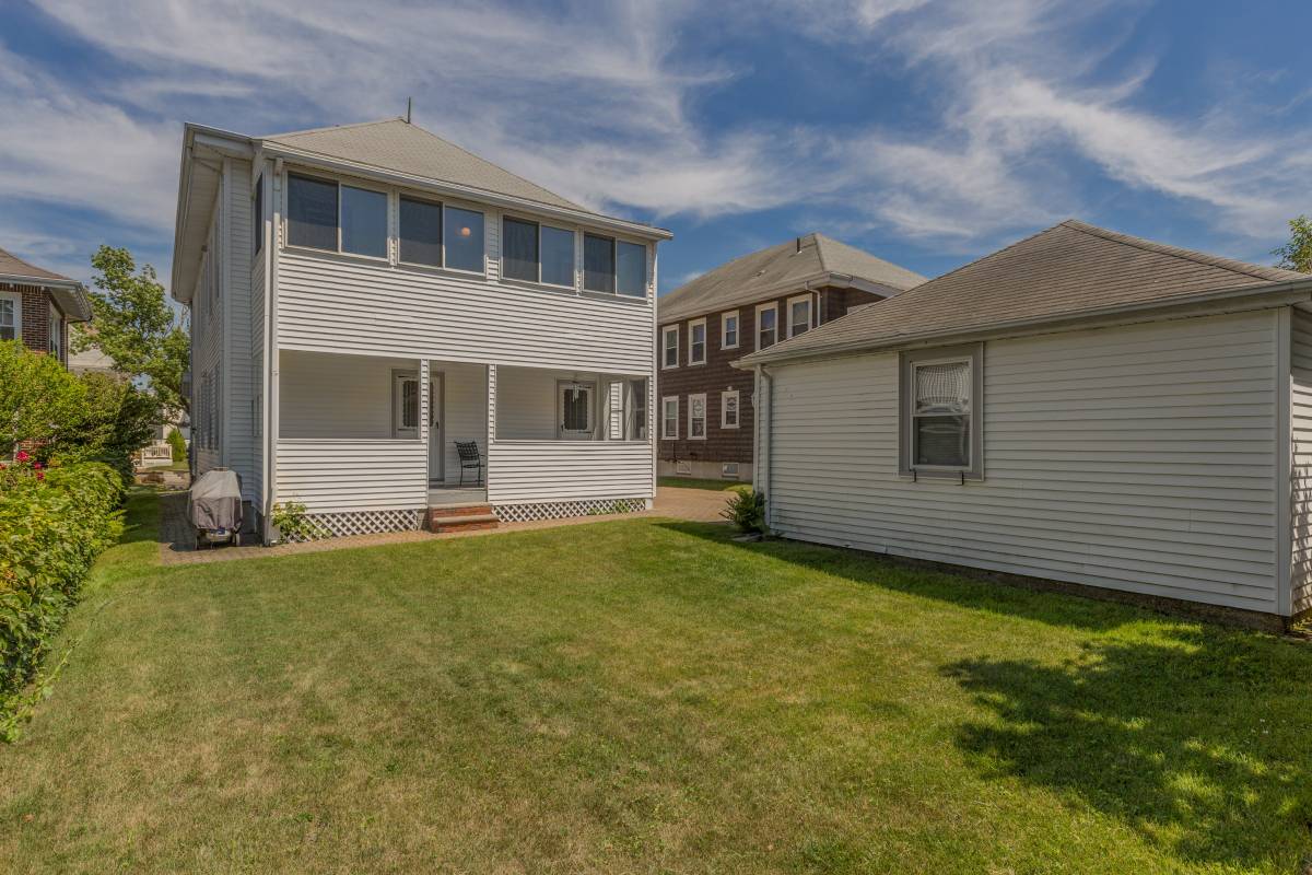 2 bed, 1 bath apartment for rent at 384 School St, Watertown — photo 18 of 23