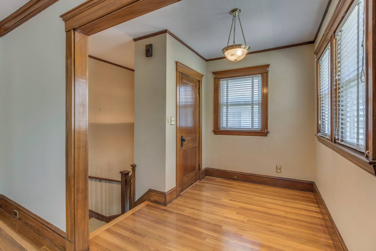 2 bed, 1 bath apartment for rent at 384 School St, Watertown — photo 17 of 23