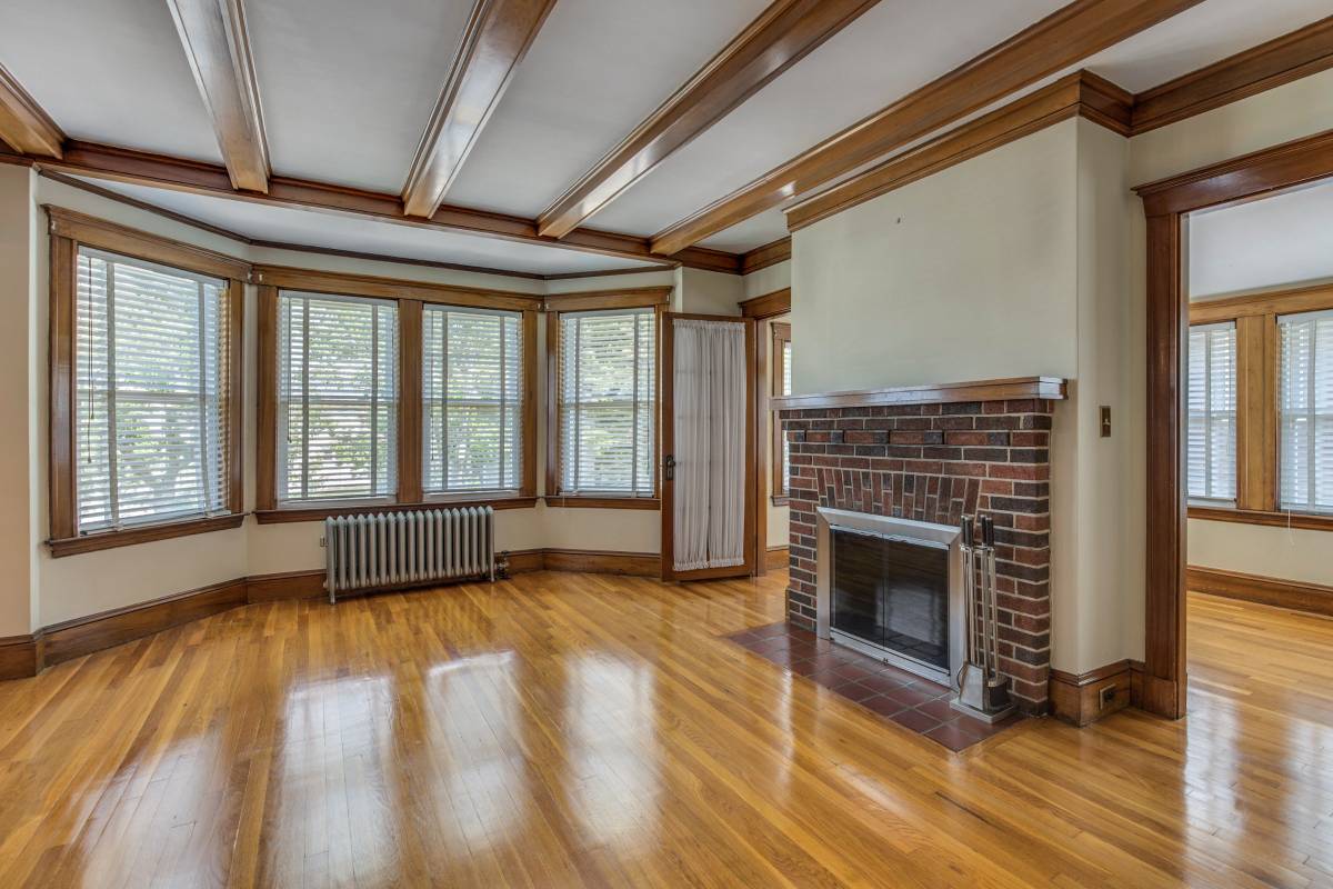 2 bed, 1 bath apartment for rent at 384 School St, Watertown — photo 11 of 23