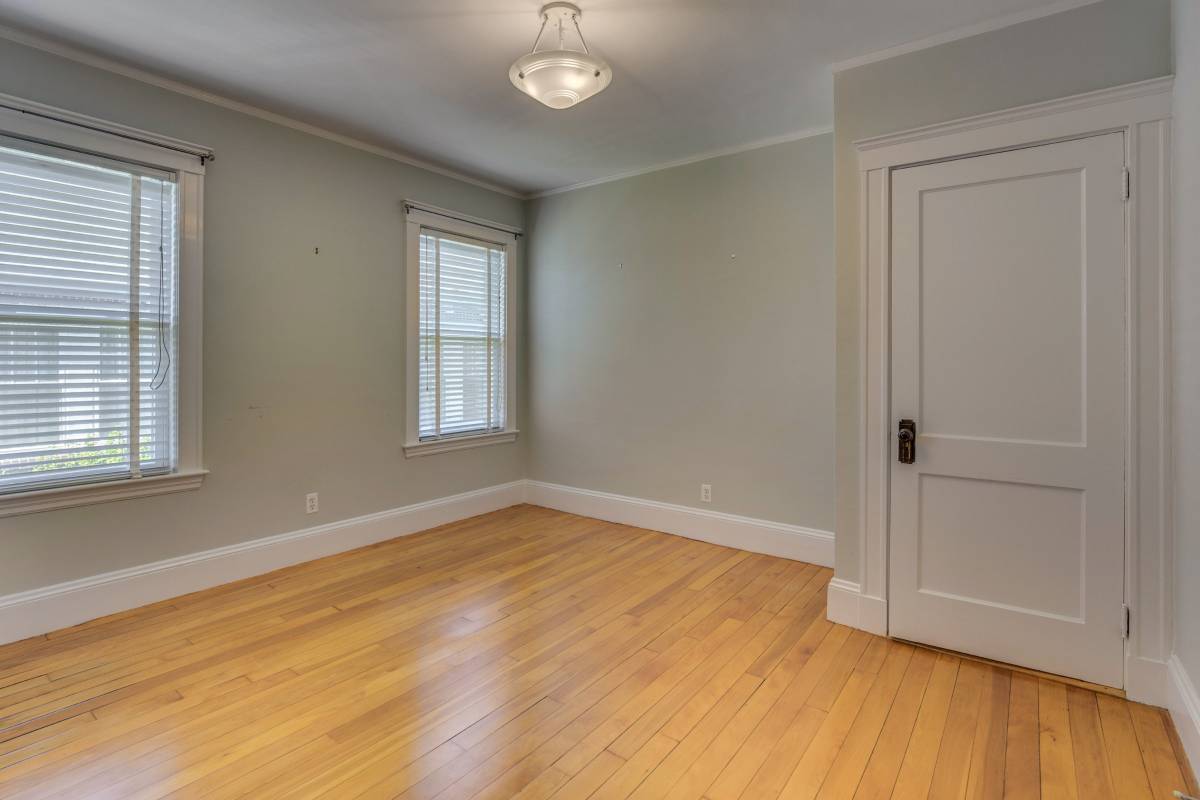 2 bed, 1 bath apartment for rent at 384 School St, Watertown — photo 6 of 23