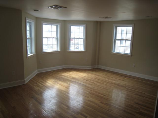 59 Day St, Jamaica Plain