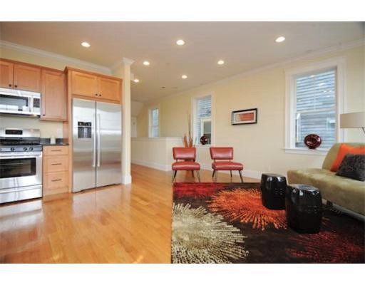 2 bed, 2.5 bath apartment for rent at 20 Fisher Ave Unit 1, Mission Hill — photo 1 of 12