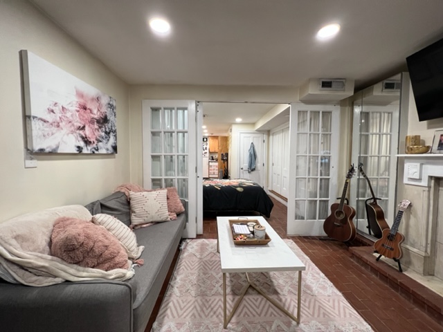 Studio bed, 1 bath apartment for rent at 4 Wellington St Unit 1, South End — photo 11 of 30