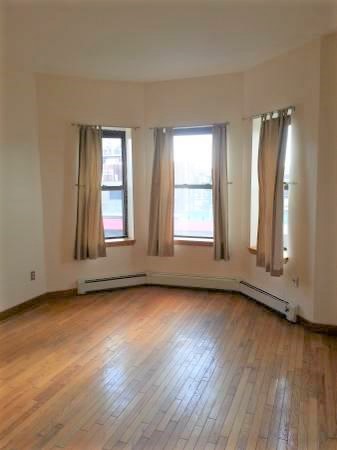 96 Linden St, Allston